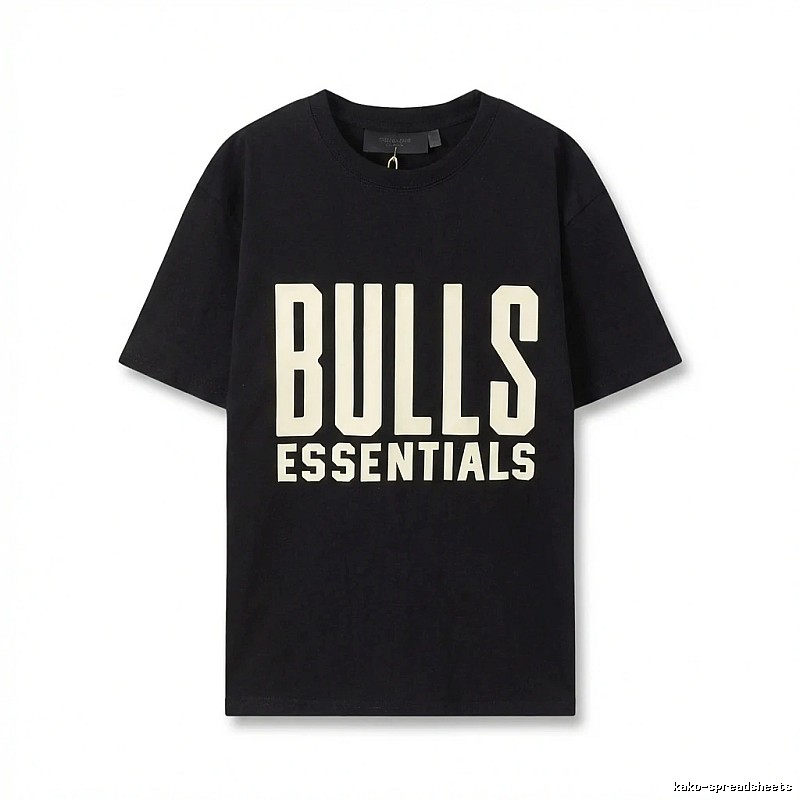 ESSENTIALS Bulls-style black T-shirt
