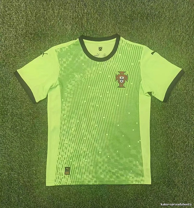 Real Madrid Weekend Home soccer jersey White Football Gold for Weekend Wear